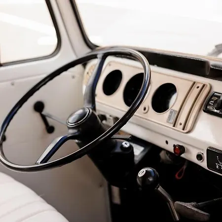 Tommy, A '77 Vw Bay Stylish