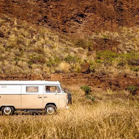 Tommy, A '77 Vw Bay Stylish ロスクリスティアーノス